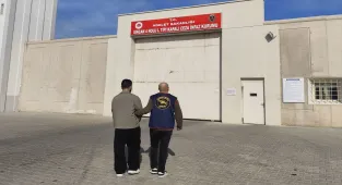 Kırşehir'de 4 yıl 2 ay kesinleşmiş hapis cezası bulunan firari yakalandı