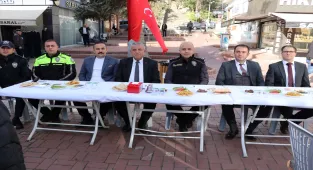 Kırşehir'de emniyet teşkilatı esnafla bir araya geldi
