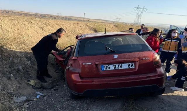 Kırşehir'de kamyonla çarpışan otomobilin sürücüsü öldü