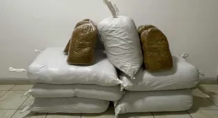 Kırşehir'de yolcu otobüsünde 230 kilogram kaçak tütün ele geçirildi