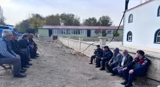 Kırşehir jandarma, köylüleri bilgilendirdi