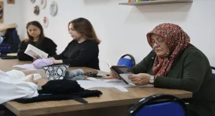 Nevşehir KAÇEM'deki kadın kursiyerler kitap okuma etkinliğinde buluştu
