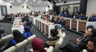 Niğde Belediyesi personeline kadına karşı şiddetle mücadele eğitimi verdi