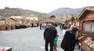 Talas'ta Maharetli Eller Kadın Üretici Pazarı açıldı