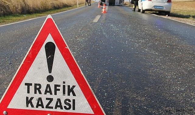 TIR'a çarpan otomobildeki çift hayatını kaybetti