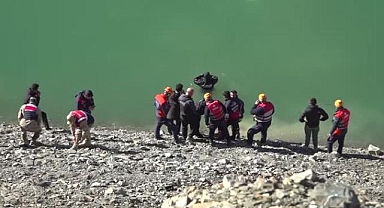 Van'da kontrolden çıkan otomobil baraja düştü