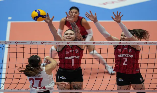 Voleybol: Vodafone Sultanlar Ligi