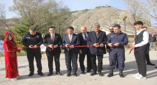 Zara'da 24 Kasım Öğretmenler Günü kutlandı 