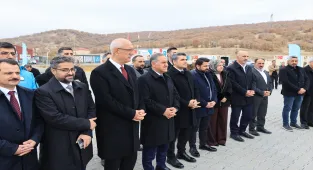 Bingöl'e 5 ambulans ve 2 UMKE aracı tahsis edildi 