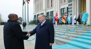 Cumhurbaşkanı Erdoğan, Sudan Egemenlik Konseyi Başkanı Burhan ile bir araya geldi