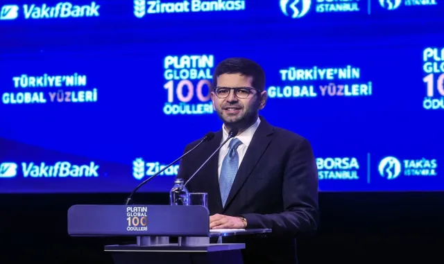 Cumhurbaşkanlığı Yatırım ve Finans Ofisi Başkanı Dağlıoğlu, Platin Global 100 Ödülleri etkinliğinde konuştu:
