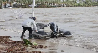 GÜNCELLEME 3 - Muğla'da sağanak ve fırtına etkili oluyor