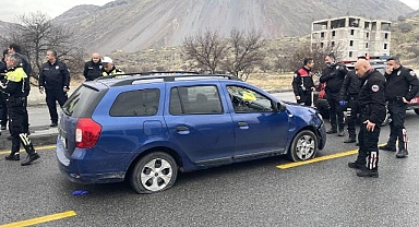 Kayseri'de dur ihtarına uymayan 2 şüpheli kovalamacayla yakalandı