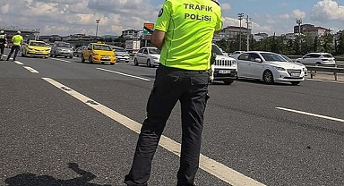 Kayseri'de trafik denetimi: 1242 sürücüye 4 milyon 264 bin lira ceza