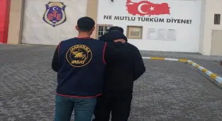 Kırşehir'de hakkında 3 yıl 9 ay kesinleşmiş hapis cezası bulunan firari yakalandı