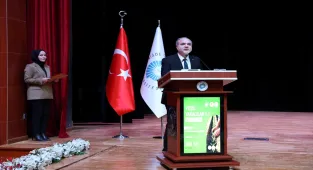 Niğde'de Yeşil Yakalılarla Söyleşiler programı düzenlendi