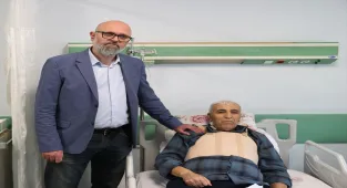 Samsun'da 65 yaşındaki kalp hastası hibrit tedaviyle sağlığına kavuştu