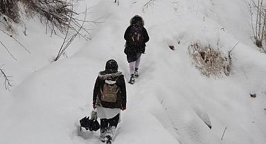 Son Dakika: Okullar tatil mi? Hangi illerde ve ilçelerde okullar tatil? (Tam Liste)