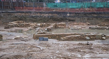 Temel kazısı sırasında tarihi kalıntılara rastlandı