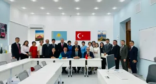 TİKA, Kazakistan'daki üniversitede Türk Dili Sınıfı kurdu