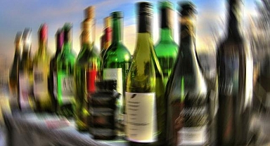 Yılbaşı öncesi kaçak içki operasyonunda 1 kişi yakalandı