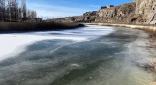 Yurtta en düşük sıcaklık sıfırın altında 15 derece ile Ardahan'ın Göle ilçesinde ölçüldü