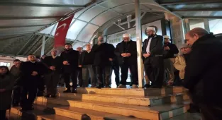 Beypazarı'ndan 60 kişi umre ibadeti için kutsal topraklara gitti