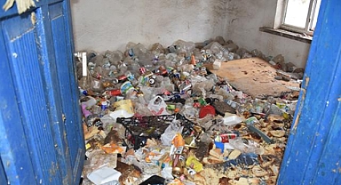 Bir evden 168 ton çöp çıktı!
