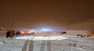 Bitlis'te çığ altında kalan 2 kişi kurtarıldı