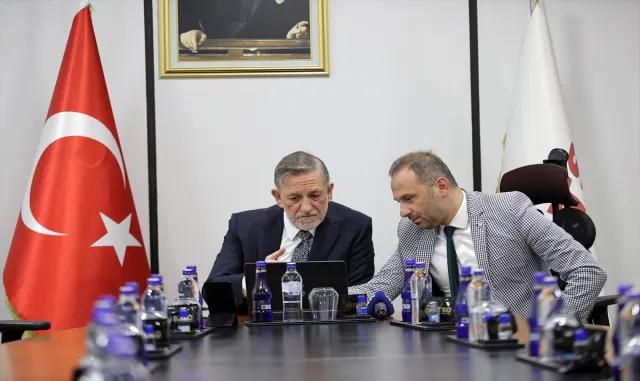 Bursa Ticaret ve Sanayi Odası Başkanı Burkay, AA'nın Yılın Kareleri oylamasına katıldı