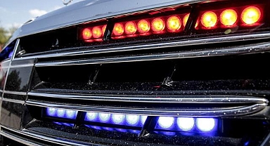 Dur ihtarına uymayan çakarlı araç sürücüsüne 178 bin lira ceza