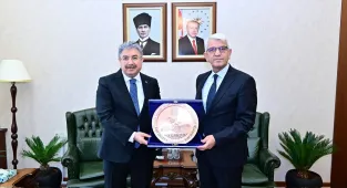 Eskişehir Valisi Yılmaz Dünya Gümrük Günü'nde heyeti kabul etti