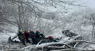 Giresun'da otomobilin uçuruma yuvarlandığı kazada 6 kişi yaralandı