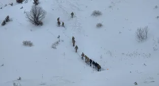 GÜNCELLEME - Artvin'de çığ altında kalan çobanın cenazesine ulaşıldı