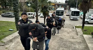 GÜNCELLEME - Samsun merkezli 19 ilde çocuk müstehcenliği operasyonunda yakalanan 3 zanlı tutuklandı
