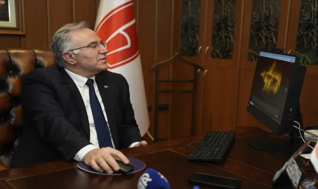 Hacettepe Üniversitesi Rektörü Güran, AA'nın Yılın Kareleri oylamasına katıldı