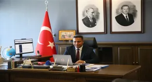 İSTE Rektörü Prof. Dr. Duruel, AA'nın Yılın Kareleri oylamasına katıldı