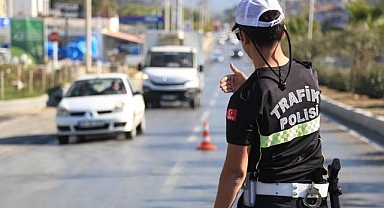 Kayseri'de trafik denetimi: 1235 sürücüye ceza kesildi