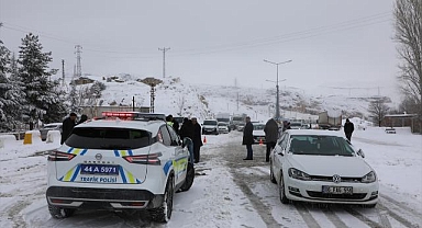Kayseri-Sivas ve Kayseri-Kahramanmaraş yolunda ulaşıma kar engeli