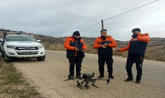 Manisa'da kayıp kadını arama çalışmaları sürüyor