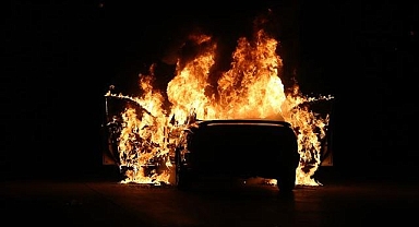 Otomobil Yandı içinde ceset bulundu! Olayla ilgili 1 şüpheli tutuklandı!