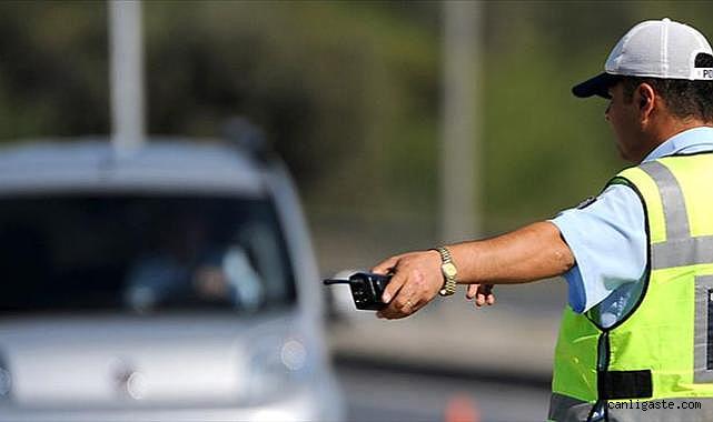 SON DAKİKA! Şaka Değil Gerçek: Hız Sınırını Geçene 90 Gün, Radar Tespit Cihazına 370 Bin TL Ceza!