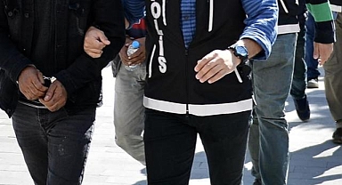 Sosyal medyada silah teşhiri yapan 3 kişi tutuklandı