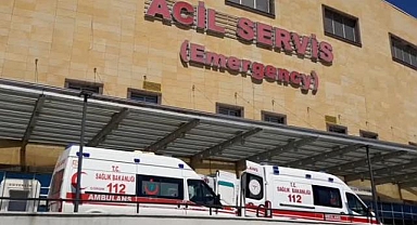 Zincirleme kazada otobüs ve kamyonetler birbirine girdi: 6 yaralı