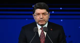 Adalet Bakanı Tunç'tan hukuk eğitimine ilişkin açıklama: