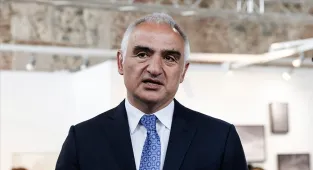 Bakan Ersoy, İsveç Süryani Cemaati heyetiyle görüştü