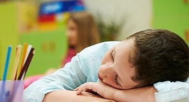 Düzensiz uyku çocukların fiziksel ve duygusal gelişimini olumsuz etkiliyor