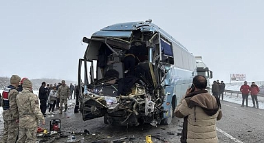 Erzurum'da aynı yerde ikinci büyük zincirleme kaza! 1 can kaybı
