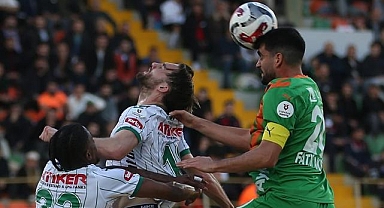 Futbol: Süper Lig! Alanyaspor: 2 - Konyaspor: 1