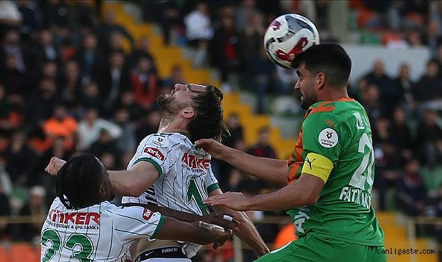 Futbol: Süper Lig! Alanyaspor: 2 - Konyaspor: 1